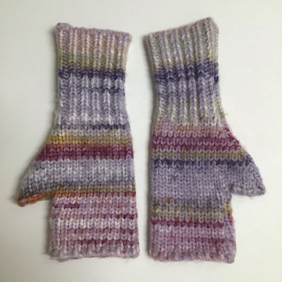 Pastel Knit Hat Gloves SET Ski Cap Beanie & Matching Fingerless Mittens Texting - Picture 9 of 11